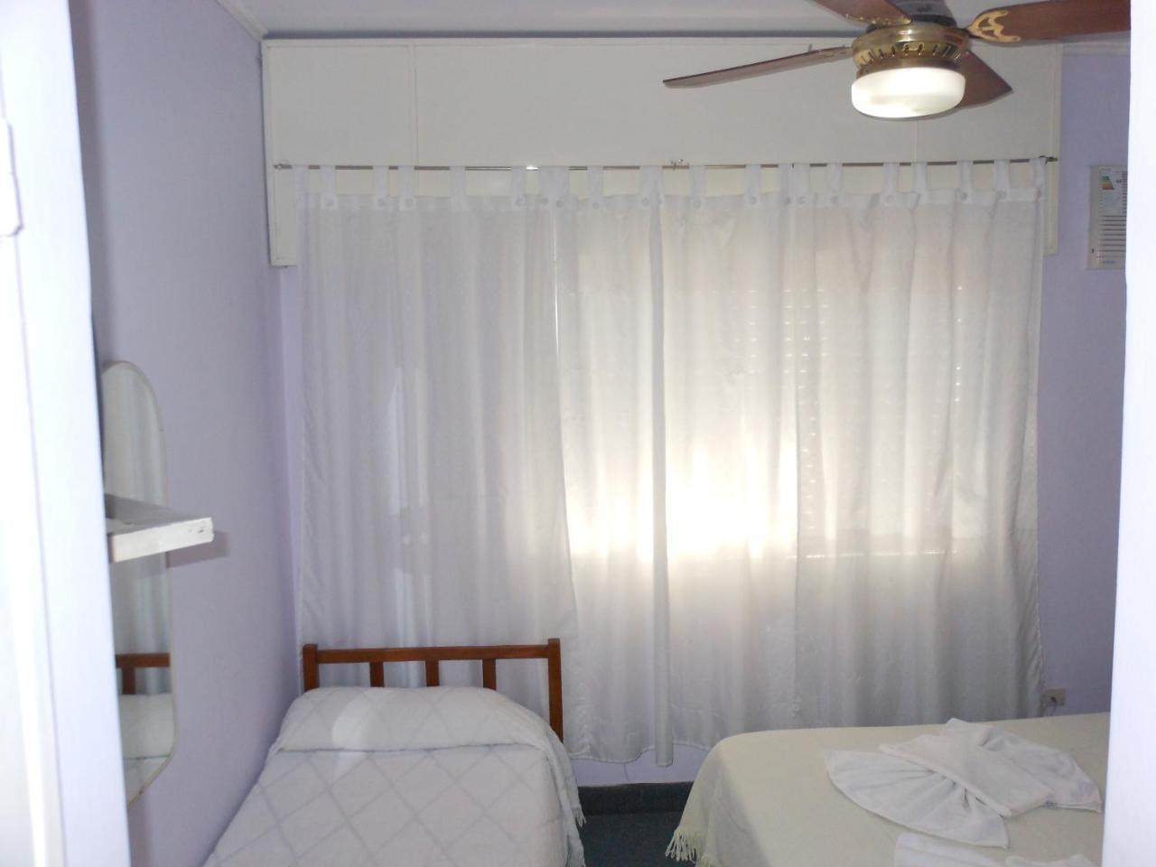 Hotel Los Robles Gualeguaychú Δωμάτιο φωτογραφία