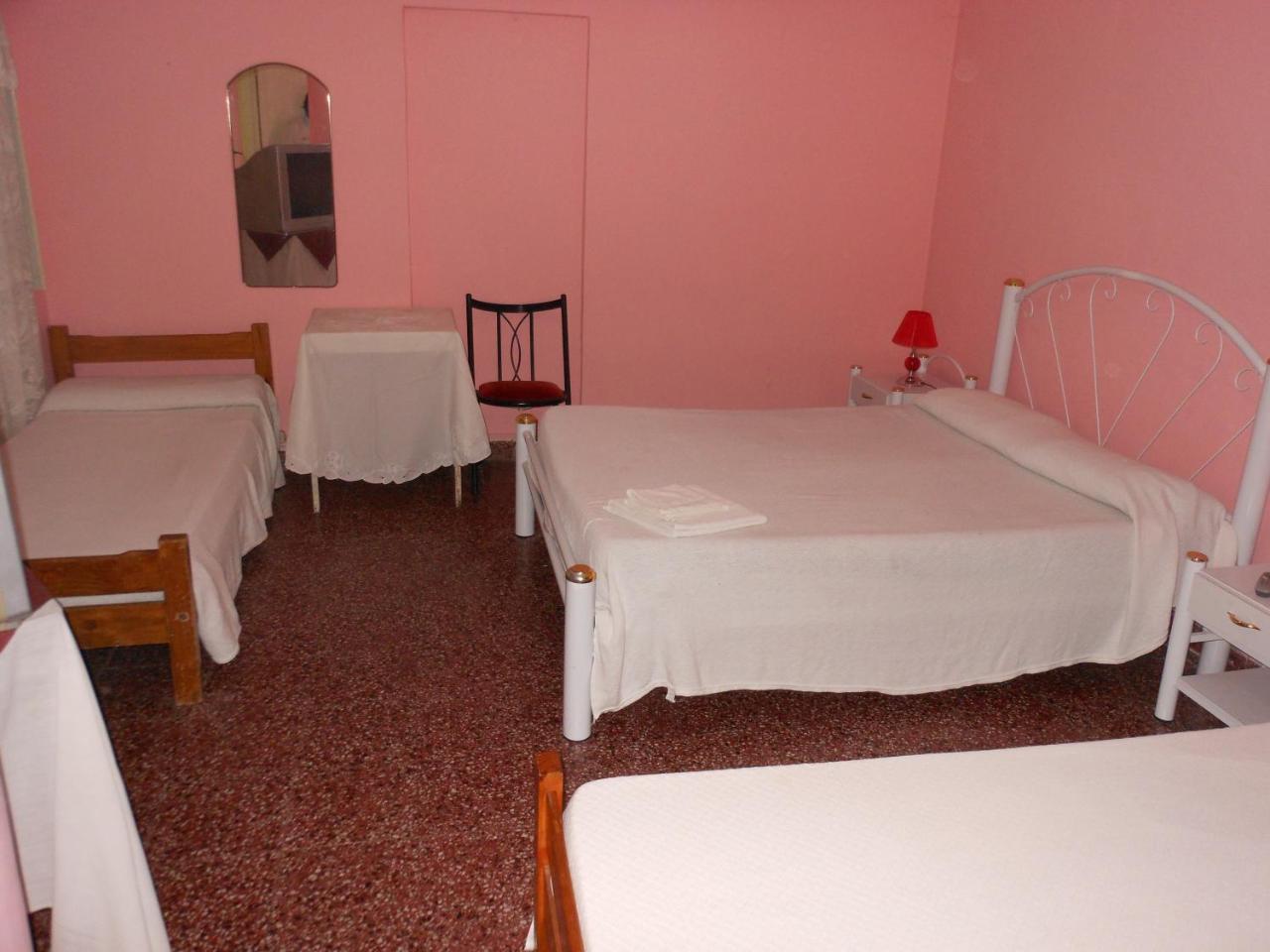 Hotel Los Robles Gualeguaychú Δωμάτιο φωτογραφία
