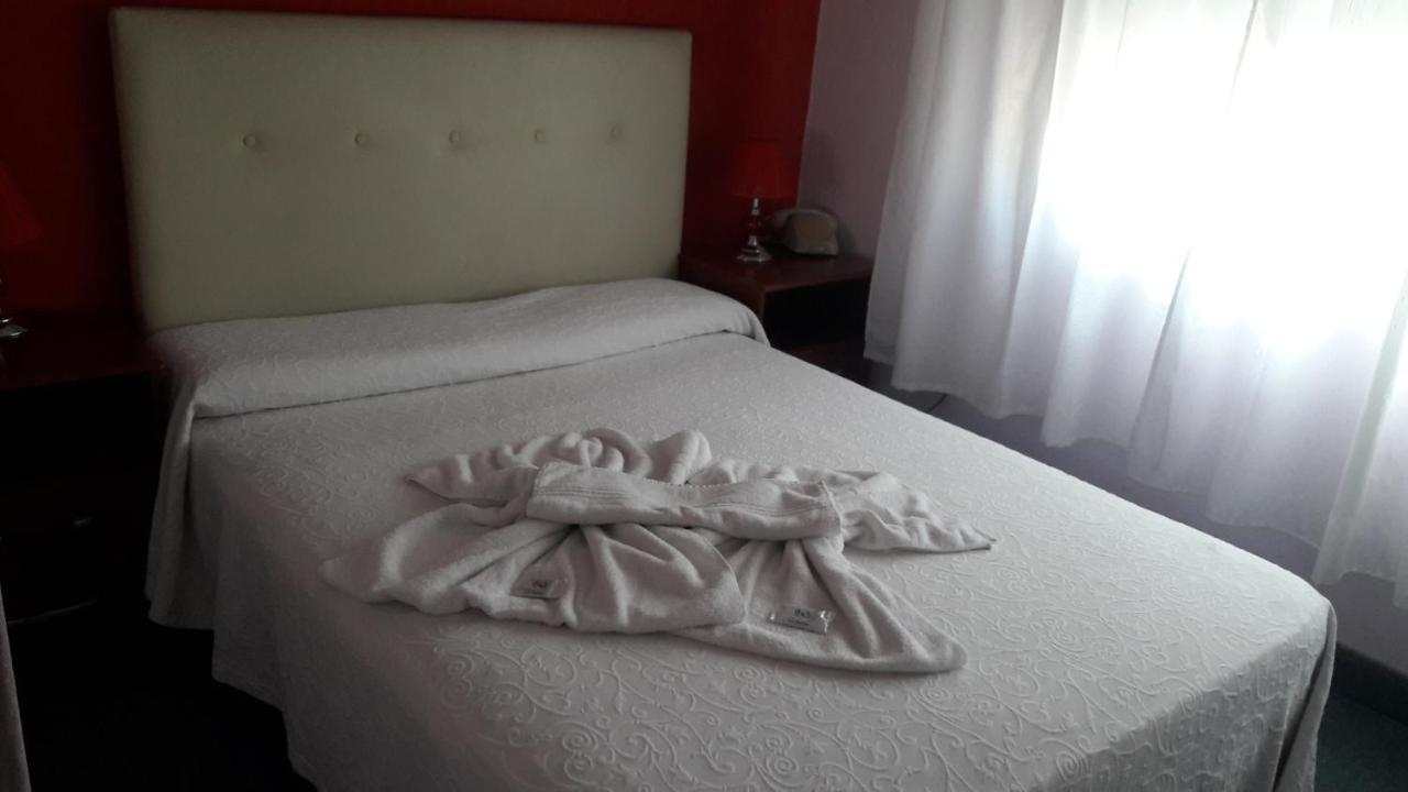 Hotel Los Robles Gualeguaychú Εξωτερικό φωτογραφία